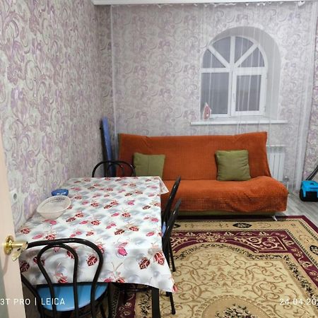 Appartement Уютная Квартира Комфорт Класса76 à Astana Extérieur photo