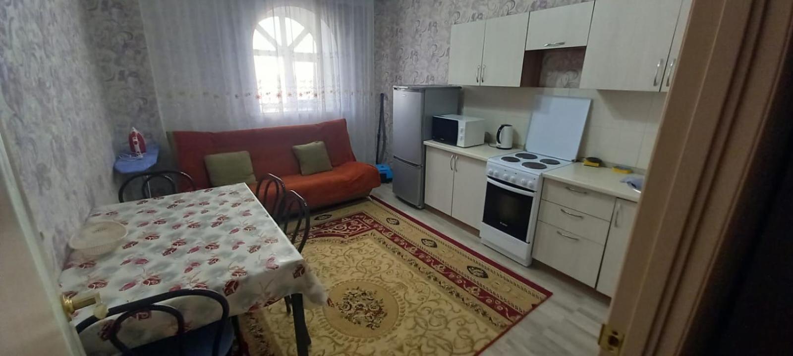 Appartement Уютная Квартира Комфорт Класса76 à Astana Extérieur photo