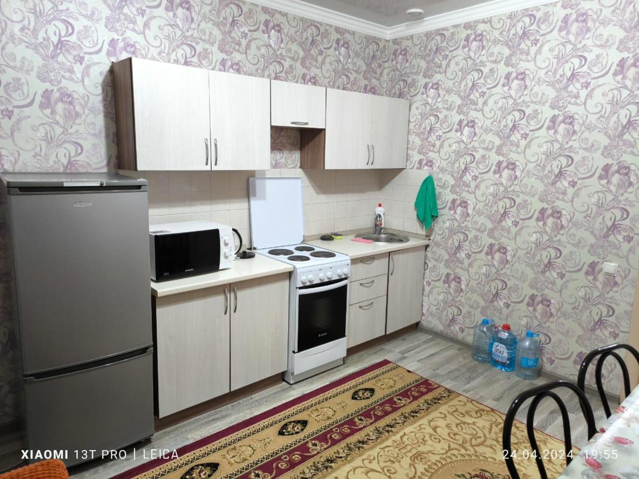 Appartement Уютная Квартира Комфорт Класса76 à Astana Extérieur photo